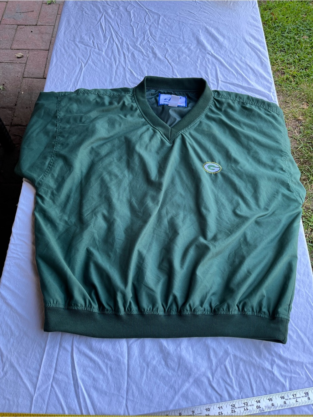 Vintage Green Bay windbreaker size xl logo athletic